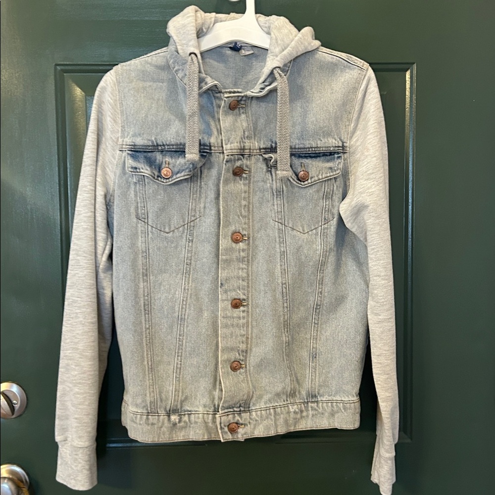 Divided Denim Blue Wash Jacket with a Gray Hoodie by H&M